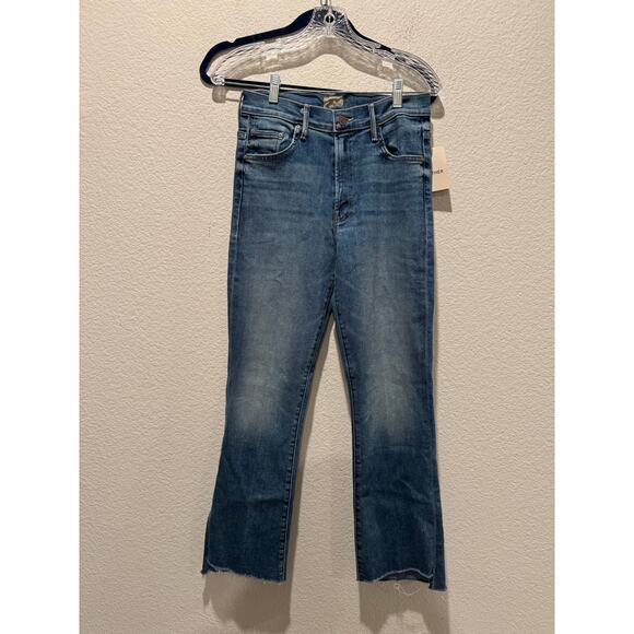 Brand new Mother The Insider Crop Step Fray Jeans in Juicin' 28” - Picture 2 of 6